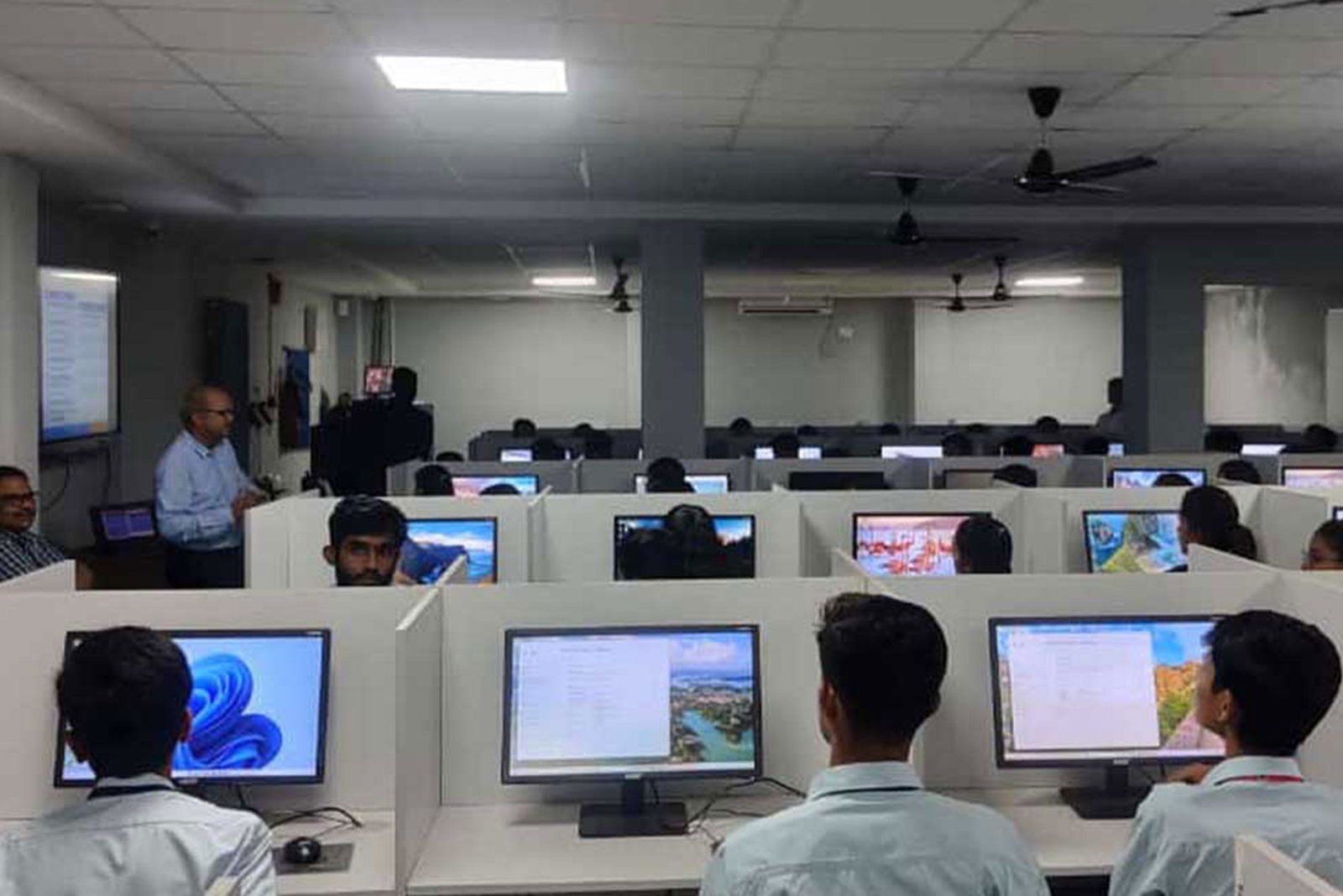 கணினி வழித் தேர்வு மையம் (CBT)