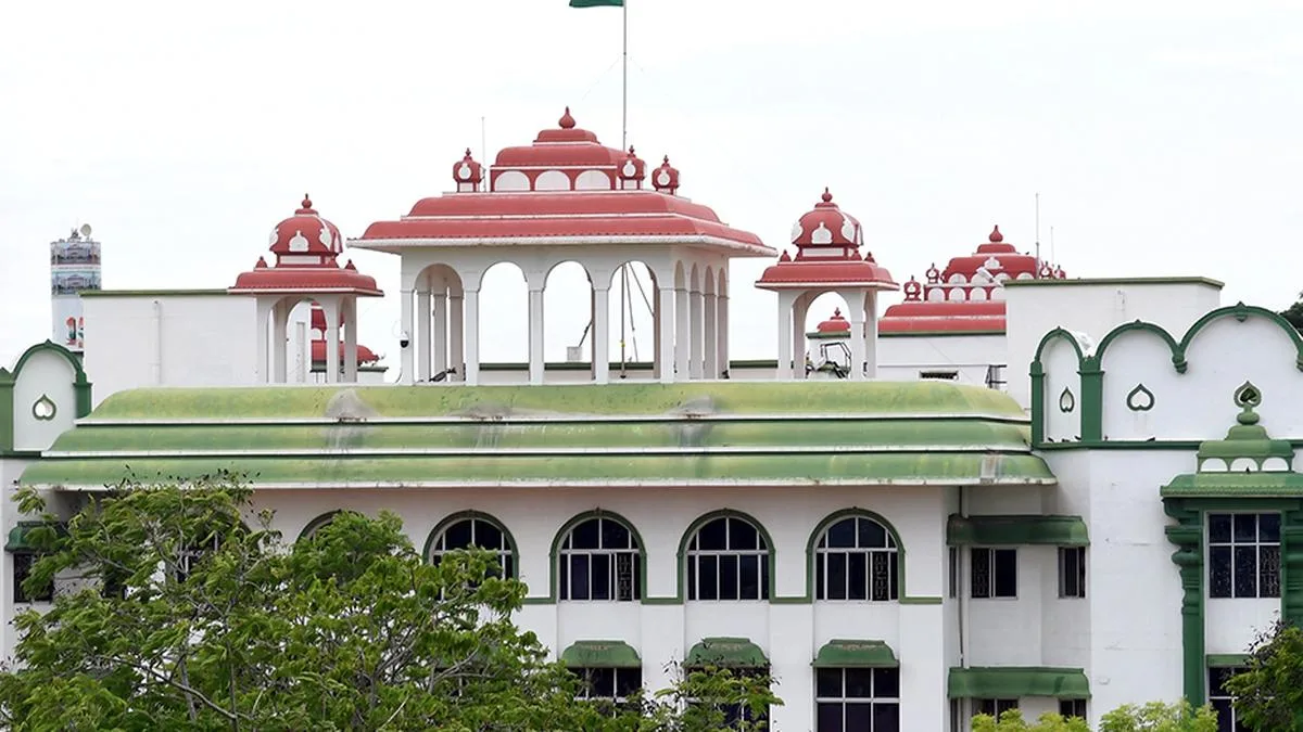 மதுரை உயர் நீதிமன்றக் கிளை